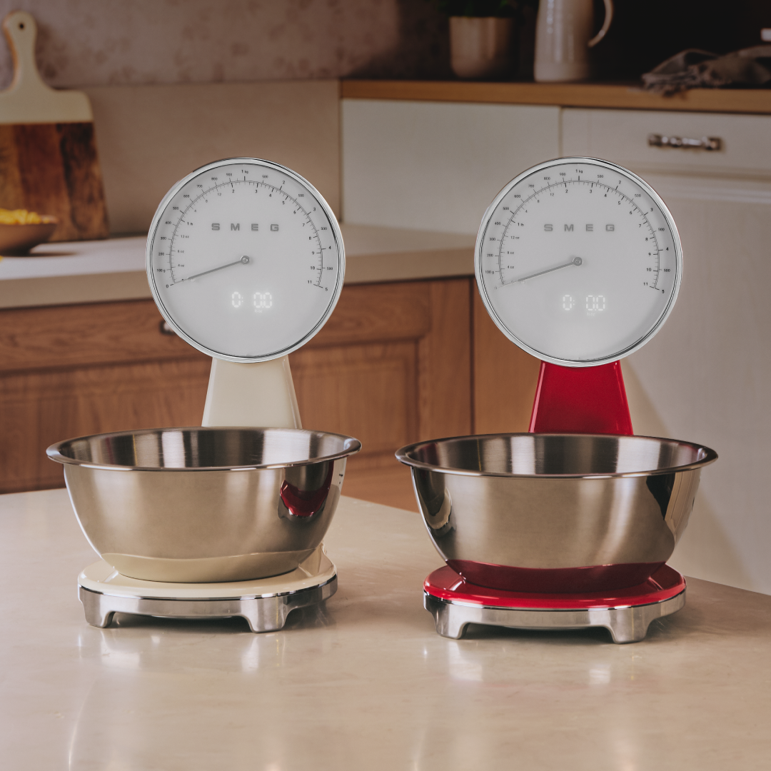 SMEG KSF01WHWW Analog And Digital Kitchen Scale (White)