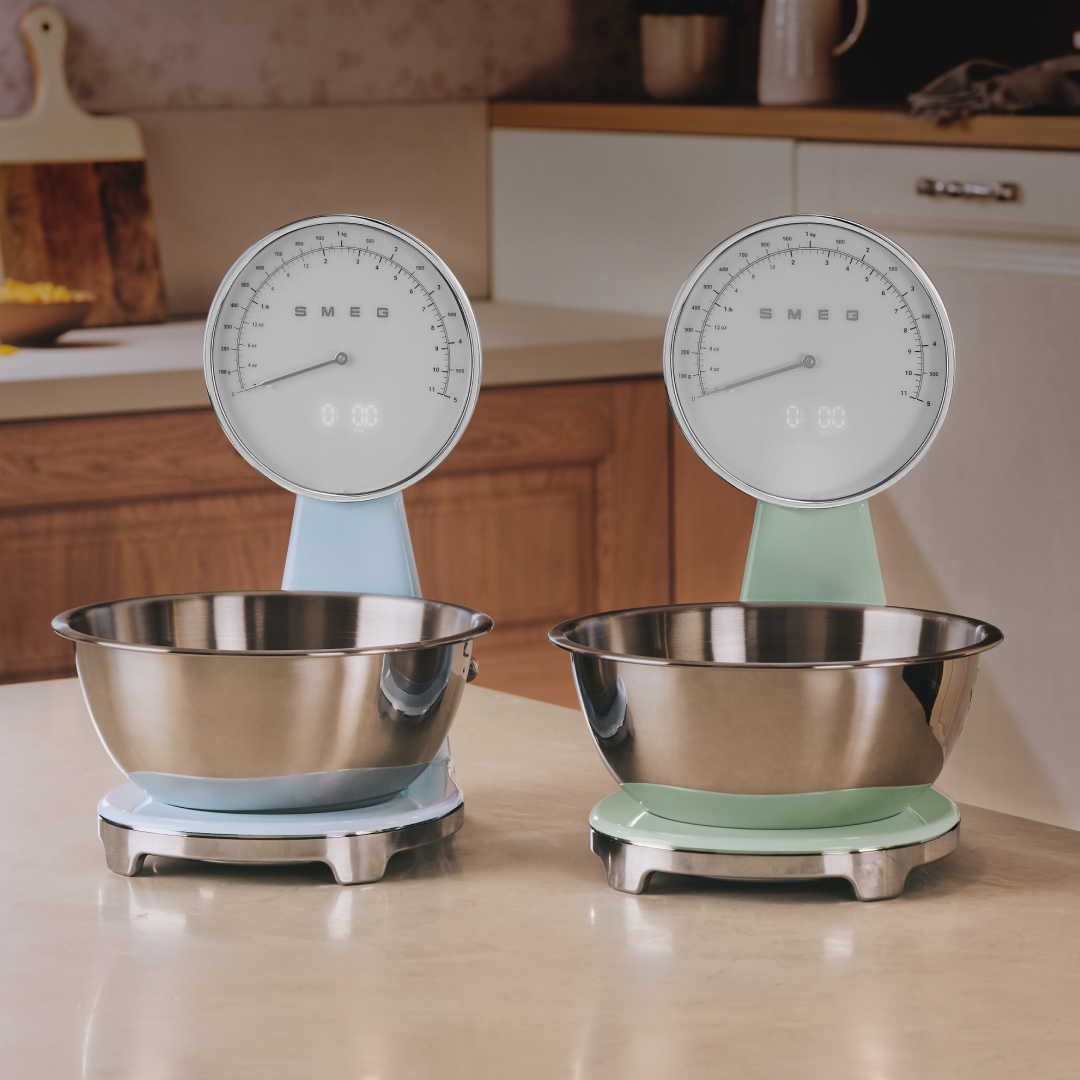 SMEG KSF01WHWW Analog And Digital Kitchen Scale (White)